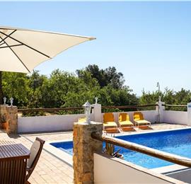 4 Bedroom Villa With Pool and Garden near Santa Barbara in the Algarve, Sleeps 8